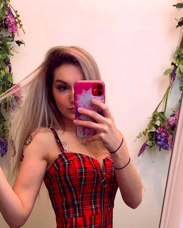 iamravenchantal instagram image archive image