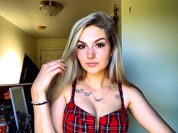 iamravenchantal instagram image archive image