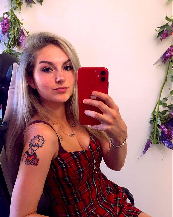 iamravenchantal instagram image archive image