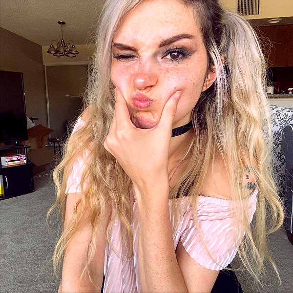 iamravenchantal instagram image archive image