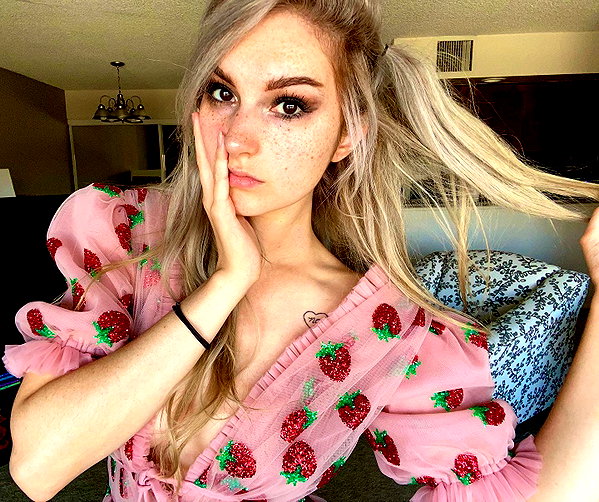 iamravenchantal instagram image archive image