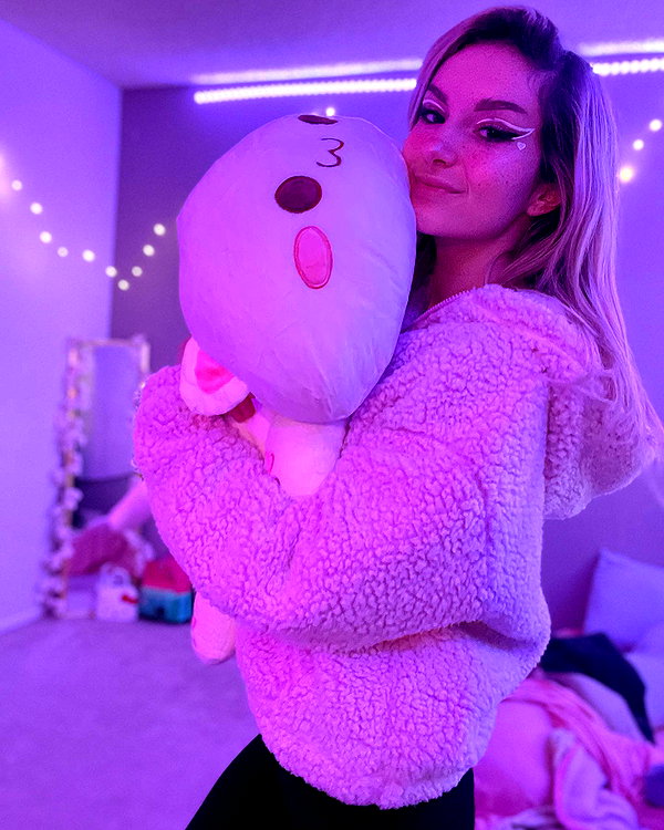 iamravenchantal instagram image archive image