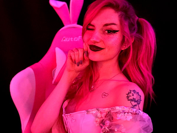 iamravenchantal instagram image archive image