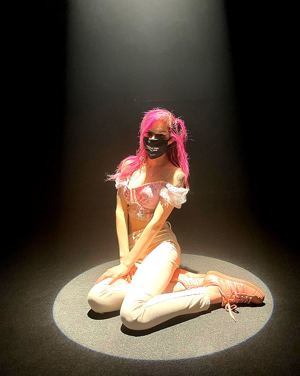 iamravenchantal instagram image archive image