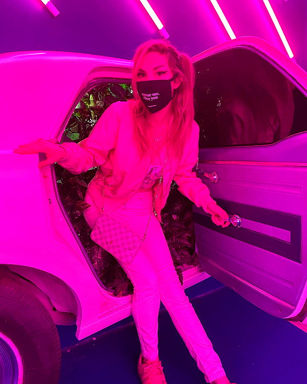 iamravenchantal instagram image archive image