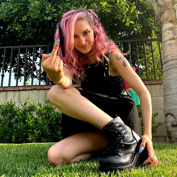 iamravenchantal instagram image archive image