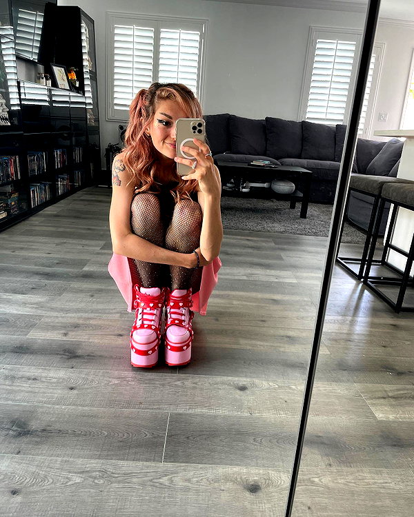 iamravenchantal instagram image archive image