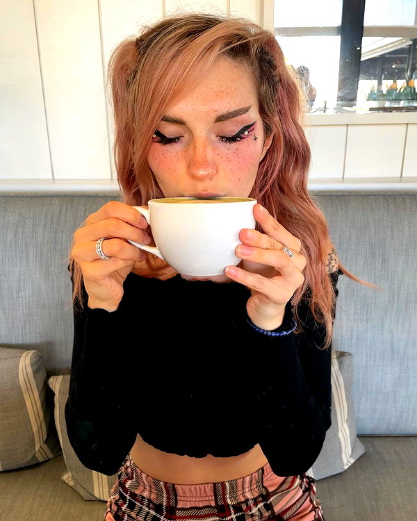 iamravenchantal instagram image archive image