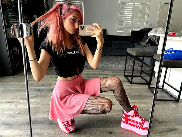 iamravenchantal instagram image archive image