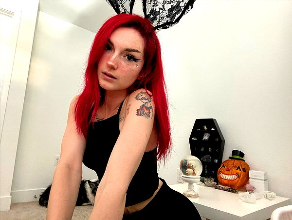 iamravenchantal iamravenchantal archive image