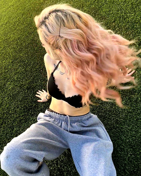 iamravenchantal instagram image archive image