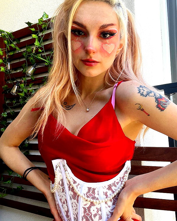 iamravenchantal instagram image archive image