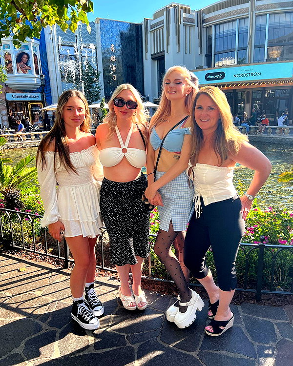 iamravenchantal instagram image archive image