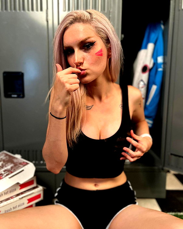iamravenchantal instagram image archive image