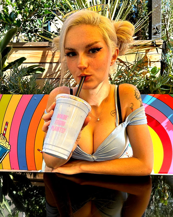 iamravenchantal instagram image archive image