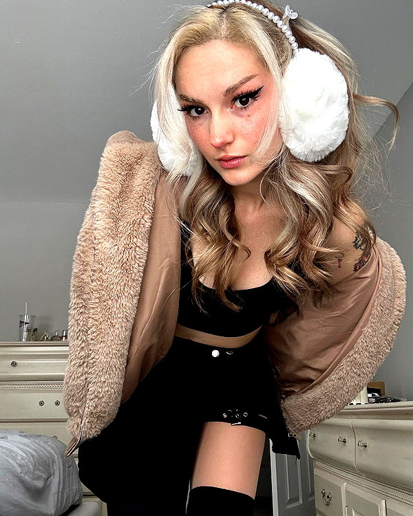 iamravenchantal instagram image archive image