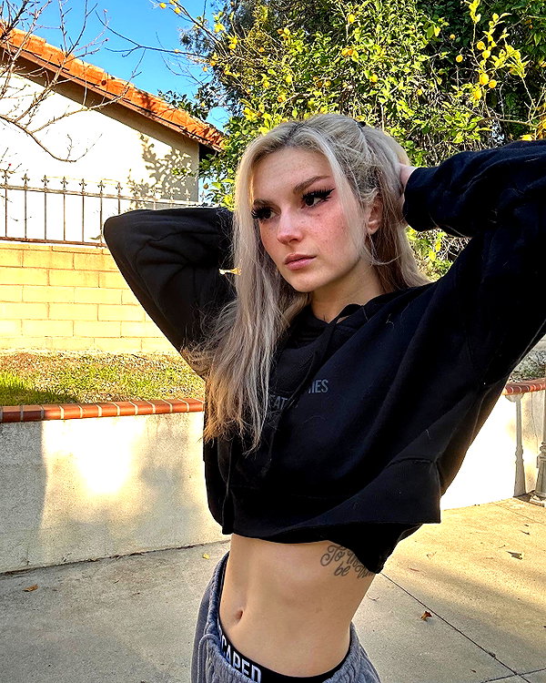 iamravenchantal instagram image archive image