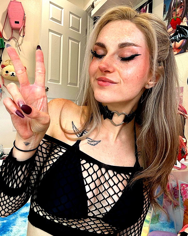 iamravenchantal instagram image archive image