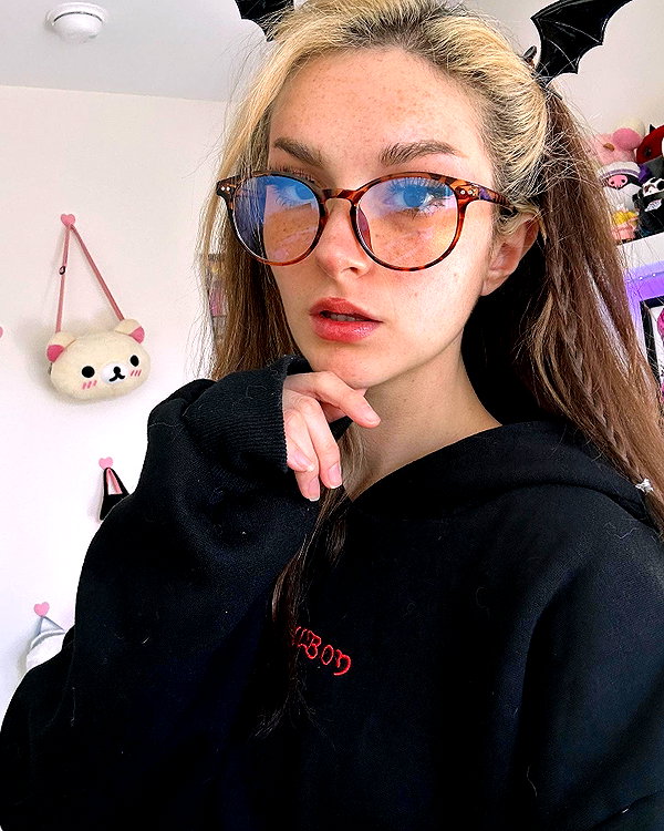 iamravenchantal instagram image archive image