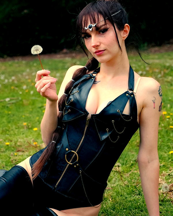 iamravenchantal instagram image archive image