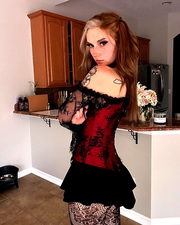 iamravenchantal instagram image archive image