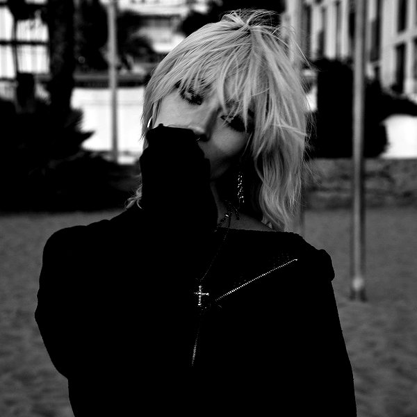 ifkissescouldleavecuts instagram image archive image