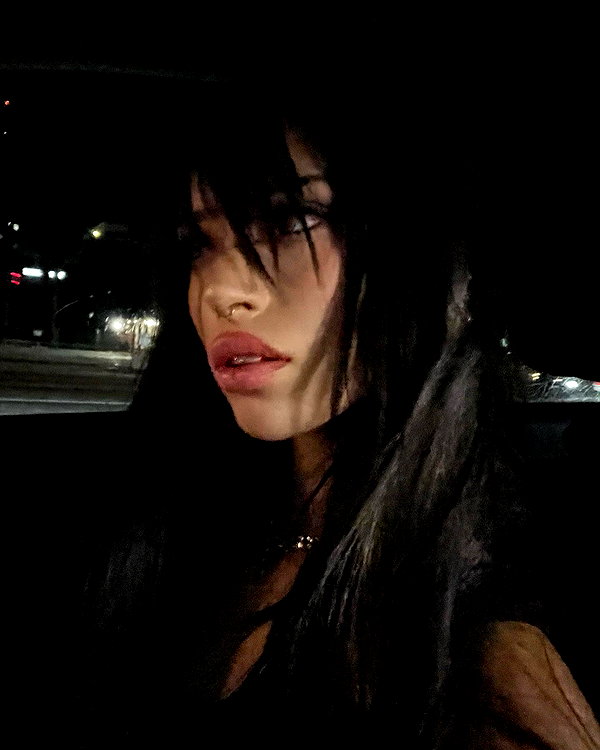 ifkissescouldleavecuts instagram image archive image