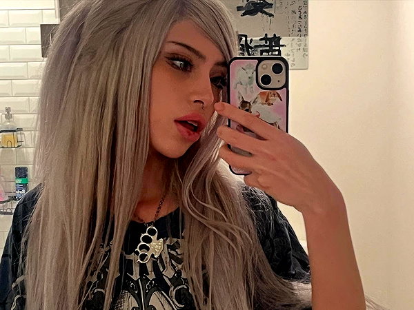 ifkissescouldleavecuts instagram image archive image