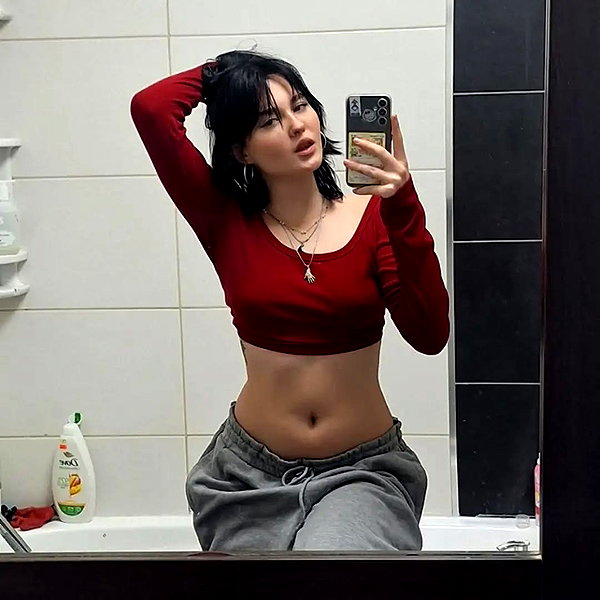 ilanaa.0 instagram image archive image