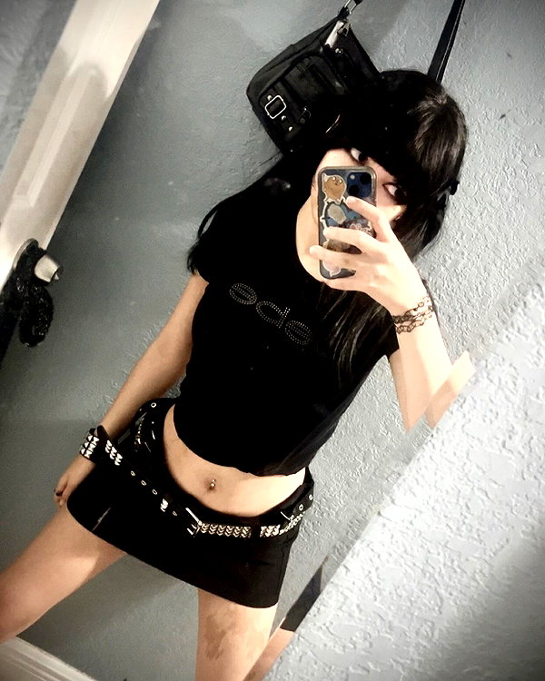 ilovedaniae ilovedaniae archive image