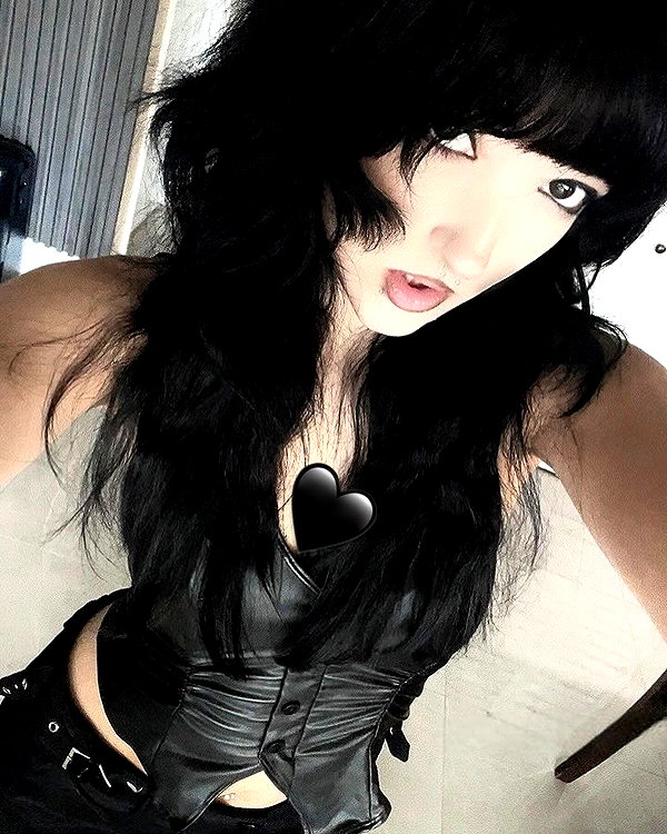 ilovedaniae ilovedaniae archive image