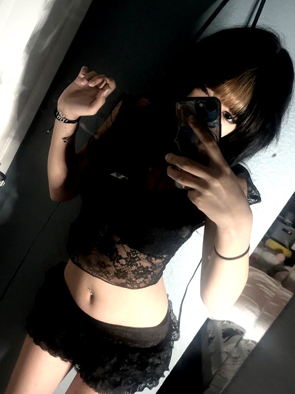 ilovedaniae ilovedaniae archive image