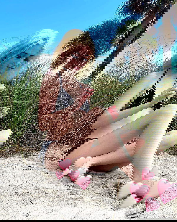 iluvmeww iluvmeww archive image