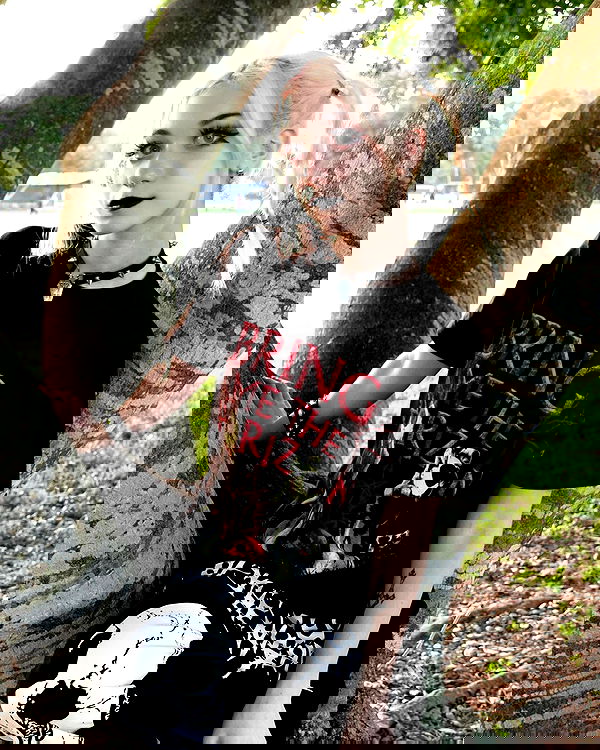 iluvmeww iluvmeww archive image