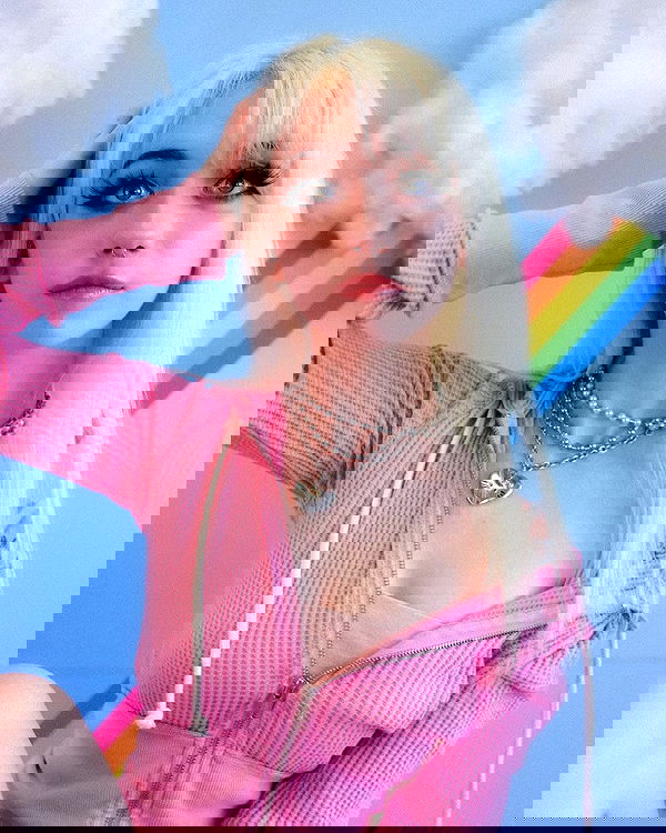 iluvmeww iluvmeww archive image