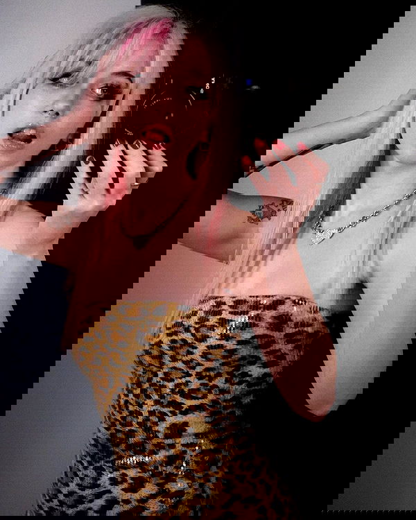 iluvmeww iluvmeww archive image