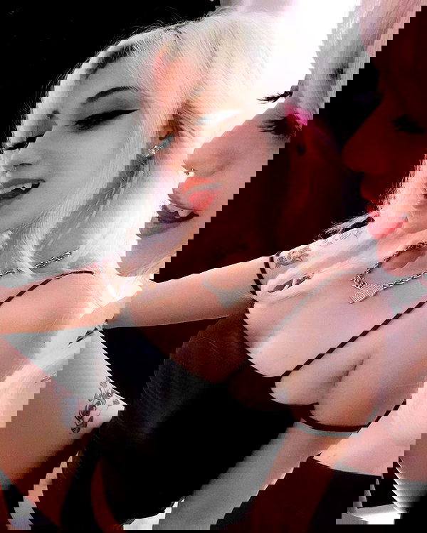 iluvmeww iluvmeww archive image