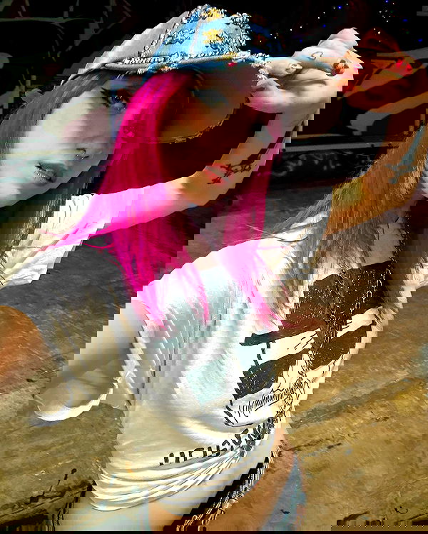 iluvmeww iluvmeww archive image