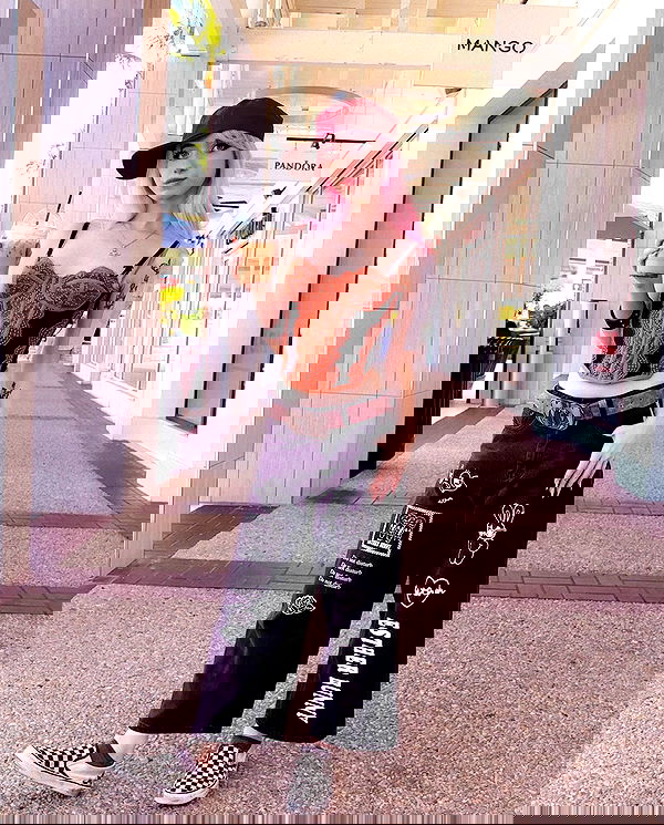 iluvmeww iluvmeww archive image