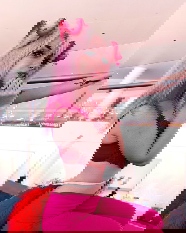 iluvmeww iluvmeww archive image