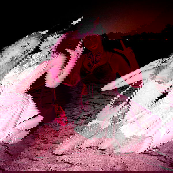 iluvmeww iluvmeww archive image