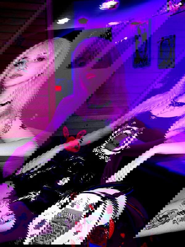 iluvmeww iluvmeww archive image