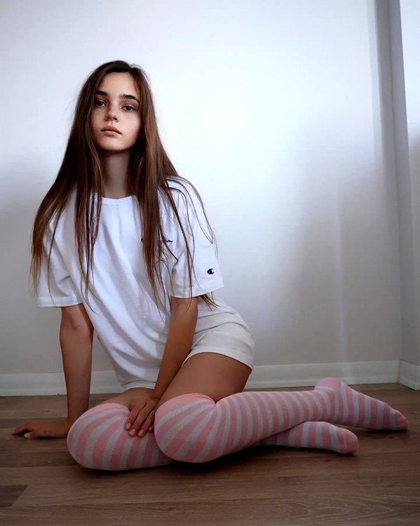 imsarahsmall instagram image archive image
