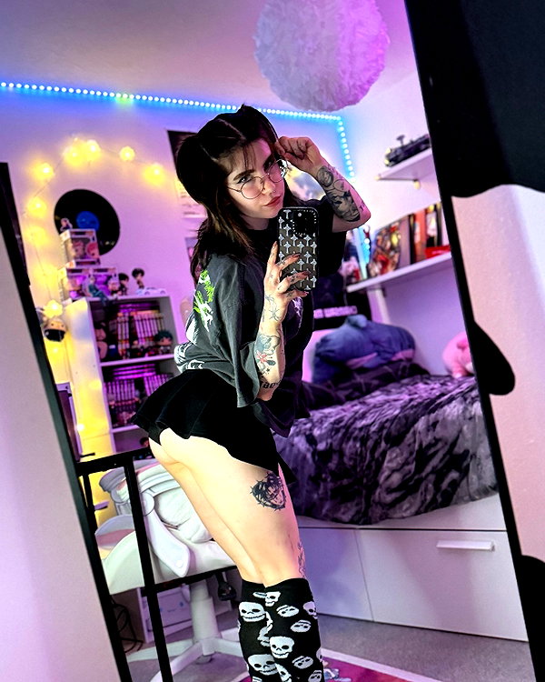 irlrue instagram image archive image