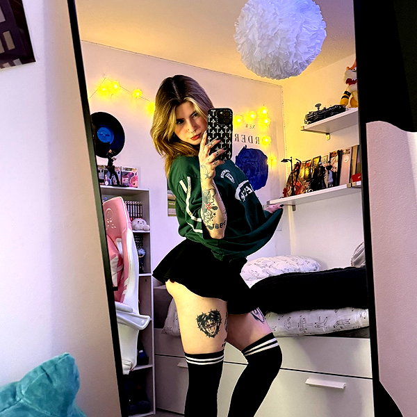 irlrue instagram image archive image