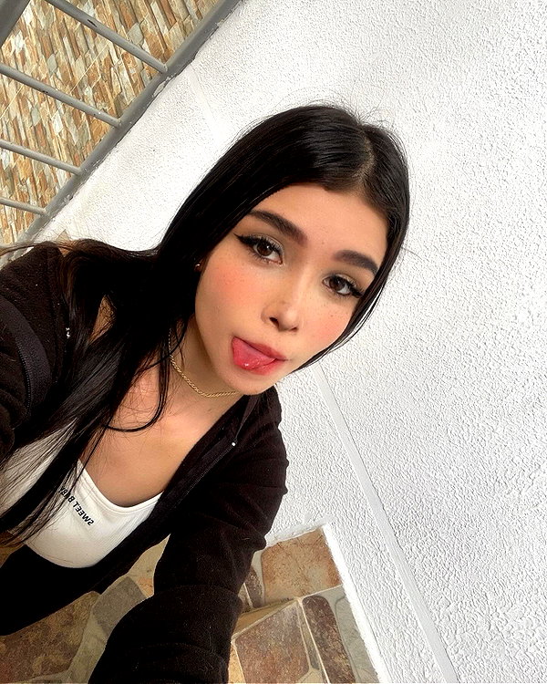 isabela_quintero25 instagram image archive image