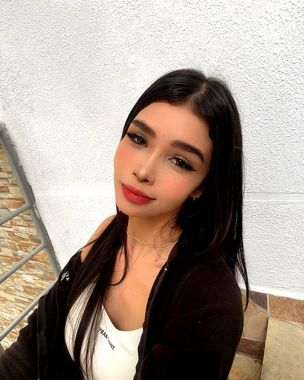 isabela_quintero25 instagram image archive image