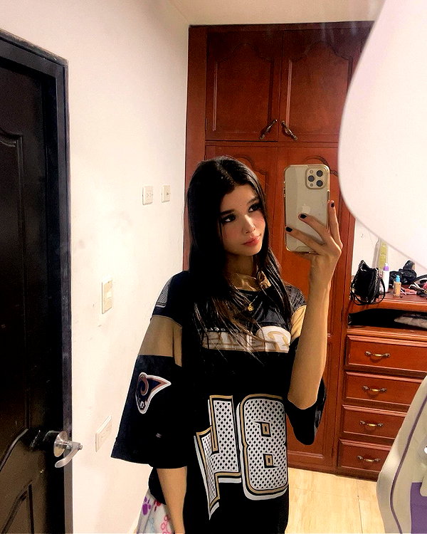 isabela_quintero25 instagram image archive image