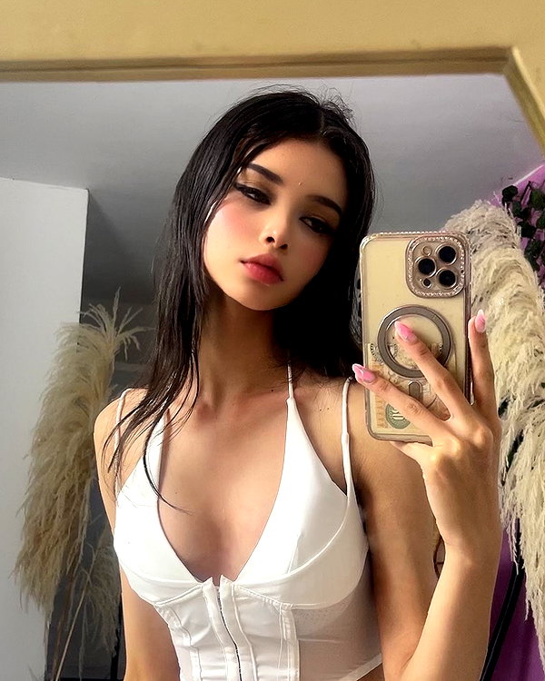 isabela_quintero25 instagram image archive image