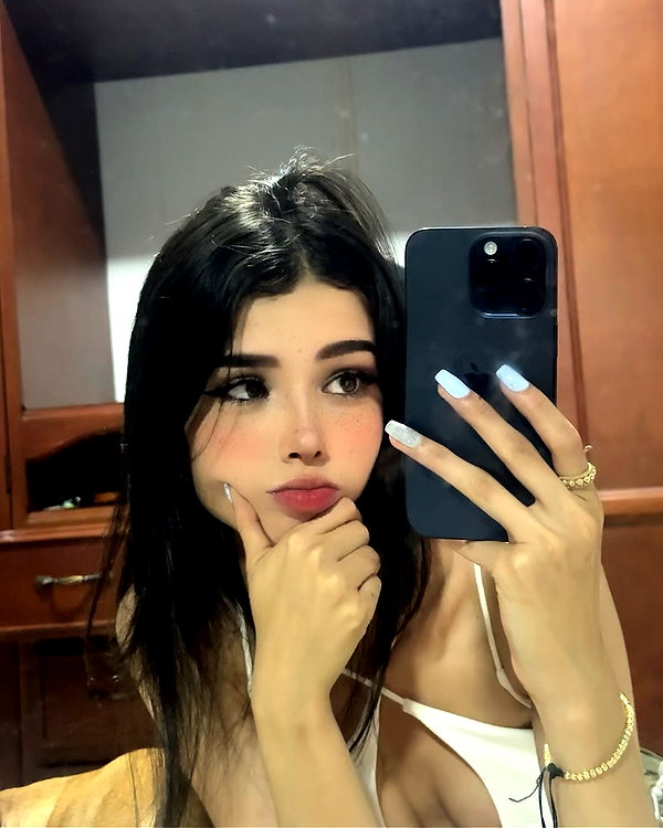 isabela_quintero25 instagram image archive image